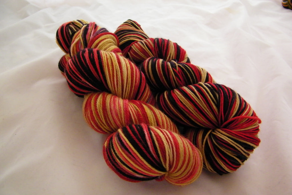 Tournee du Chat Three Stripe Self Striping Yarn
