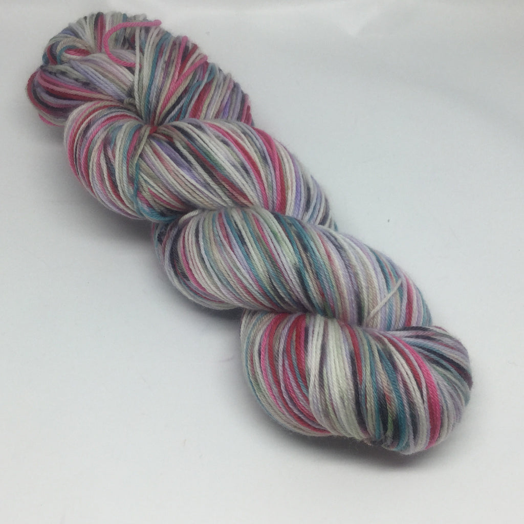 ZomBodys Late Self Striping Yarn